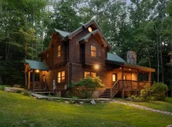 Jamesons Cabin! 8 Minutes to Wisp, HotTub, FirePit, Pets, EV Chgr