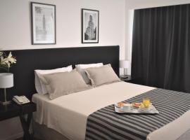 Grand King Hotel Accommodation Denver