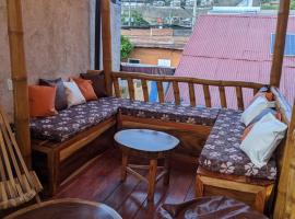Chale's House Hotel Accommodation Denver