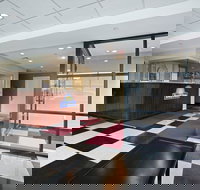 Days Inn by Wyndham Bronx Near Stadium - Accommodation Denver