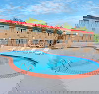 Howard Johnson by Wyndham Pikesville - Accommodation Denver