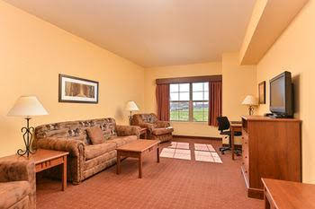 Arbuckle Lodge Fargo - thumb 1