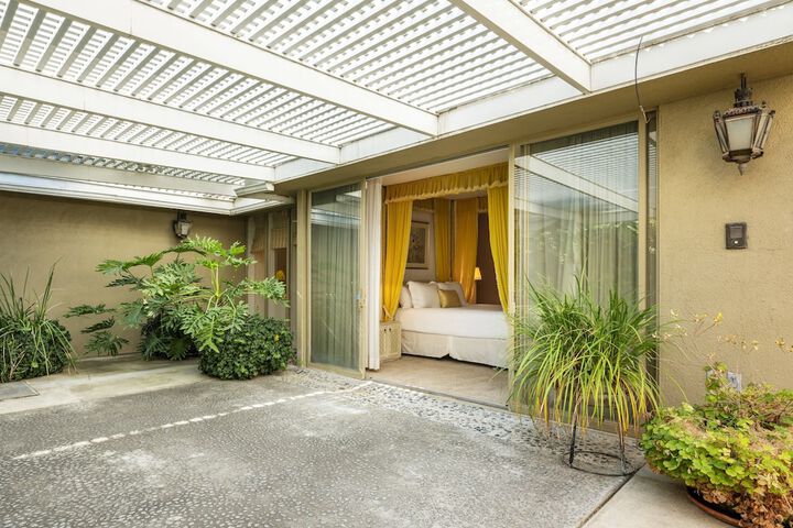 Arthur Elrods Escape 4 Bedroom Home - thumb 2