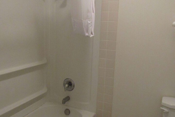 Nendels Motor Inn - thumb 1