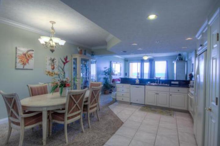 Treasure Island 0205 - thumb 5