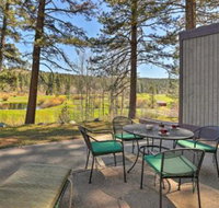 Quiet Home with Graeagle Meadows Golf Course View - Accommodation Denver