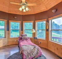 Alpine Home w / Deck Grill  Star Valley Views - Accommodation Denver