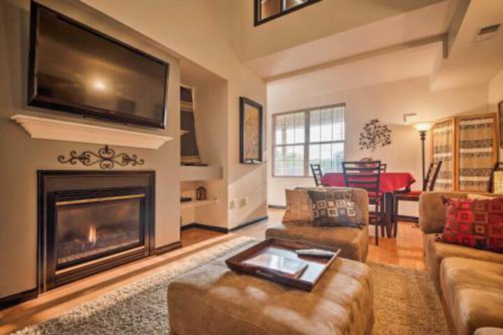 Cozy Littleton Condo W / Loft & Patio On Golf Course - thumb 3