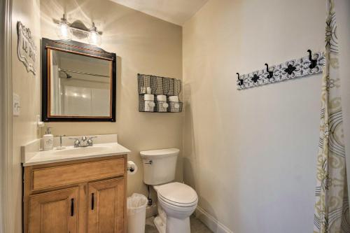 Porch Patio Proximity! Home Near Dtwn Asheville - thumb 1