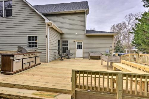 Porch Patio Proximity! Home Near Dtwn Asheville - thumb 5