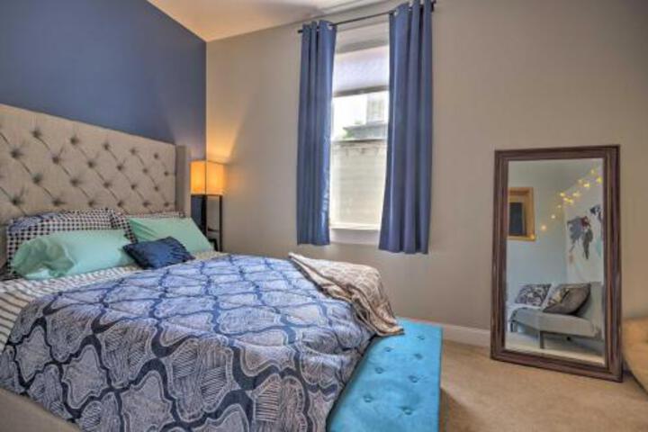 Private Solar Hill Apartment In Downtown Bristol! - thumb 1