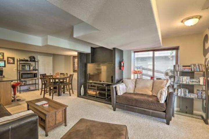 Apt On Golf Course 10 Mins To DT Littleton! - thumb 3