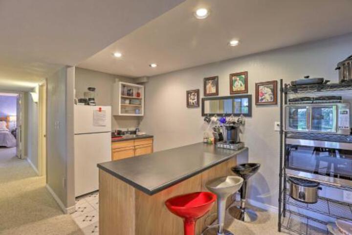 Apt On Golf Course 10 Mins To DT Littleton! - thumb 2