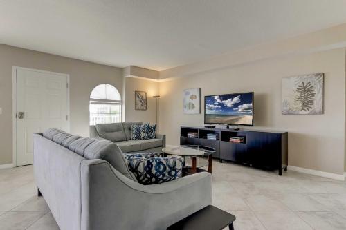Dockside Condo W / Pool: Walk To Clearwater BCH - thumb 1