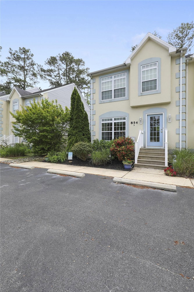 Pristina 854-a Garfield Pkwy By Long & Foster - thumb 0