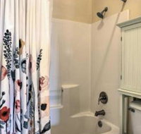 NEW Charming Condo on Morningside Church Campus - Accommodation Denver