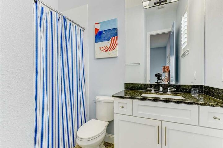 Sunset Key 5 Bedrooms Private Pool Game Room Beach Sleeps 12 - thumb 6