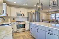 Chic Retreat w / Deck 9Mi to Dwtn Springfield