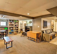 Cozy Updated Home by Fountain Lake  Main St - Accommodation Denver