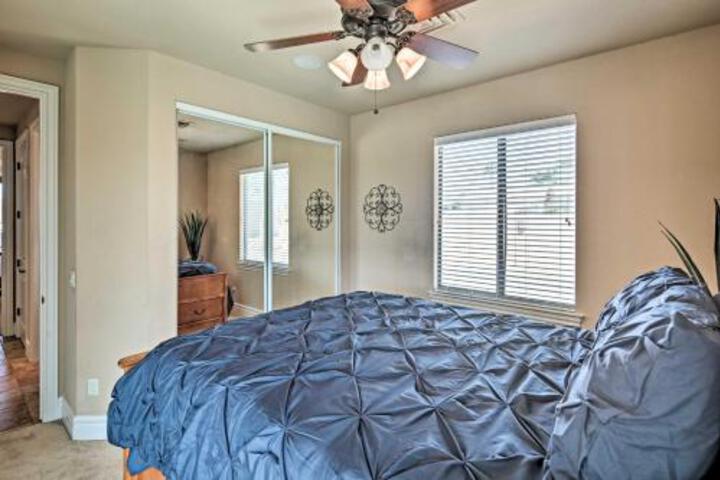 Desert Oasis W / Pool 7Mi To Lake Havasu! - thumb 2