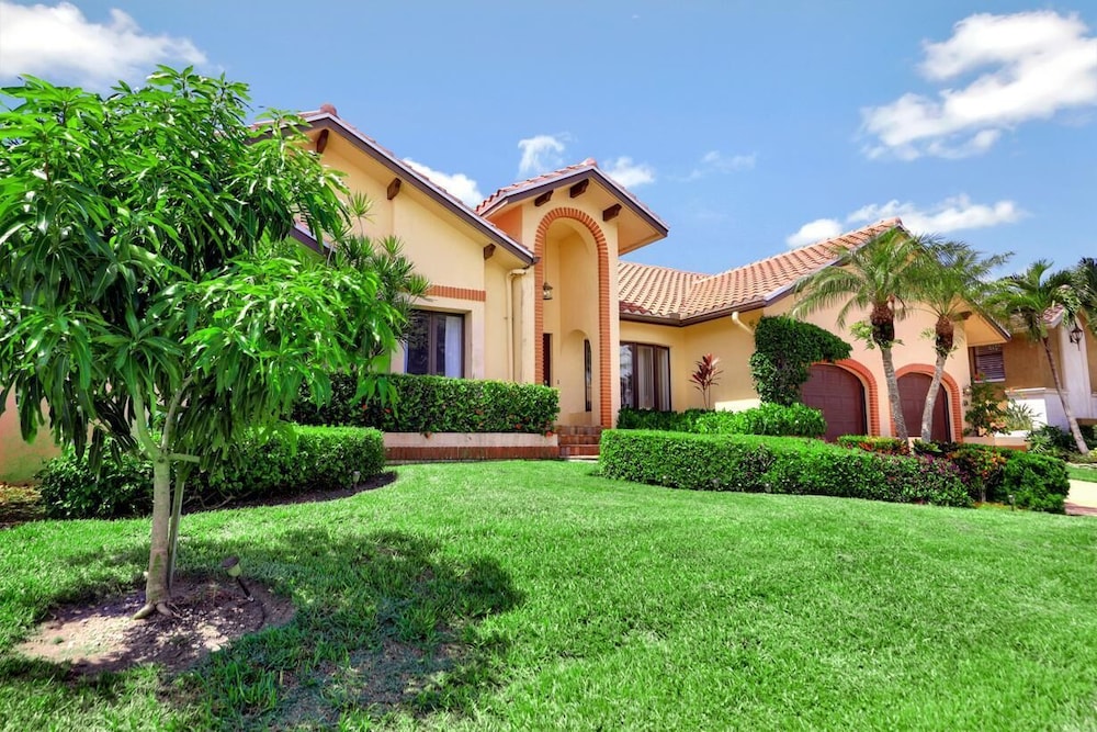 811 Bluebonnet Court - thumb 0