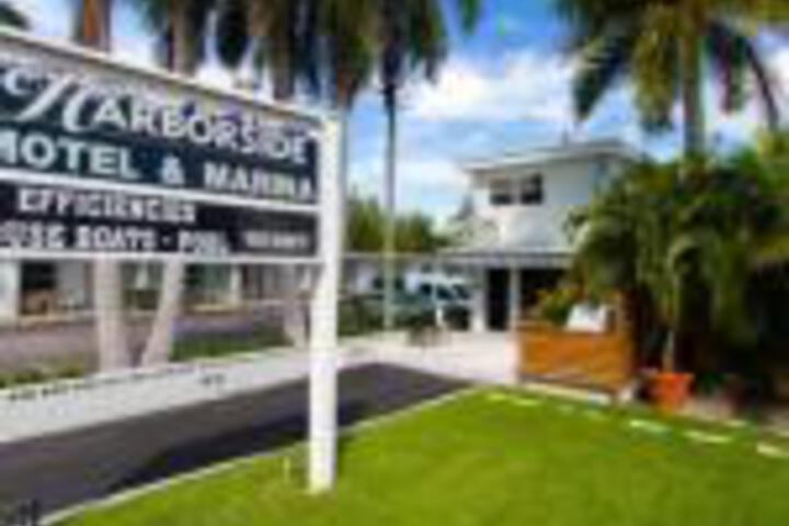 Harborside Motel & Marina - thumb 0