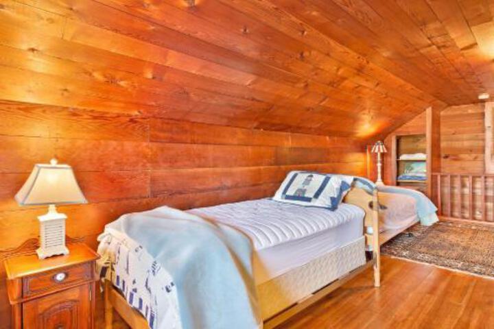 Beach Dog House - thumb 1