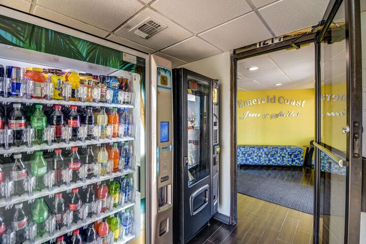 Emerald Coast Inn And Suites - thumb 4