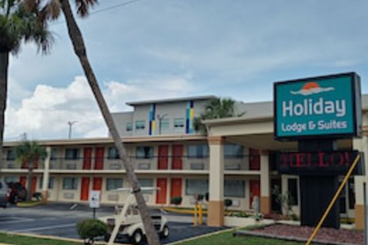 Holiday Lodge & Suites - Sunset Plaza - Fort Walton Beach - thumb 0