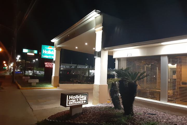 Holiday Lodge & Suites - Sunset Plaza - Fort Walton Beach - thumb 2