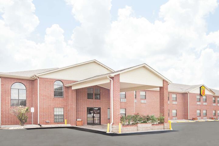 Super 8 By Wyndham White Hall - thumb 1