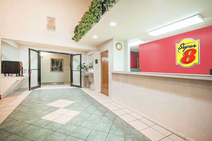 Super 8 By Wyndham White Hall - thumb 4
