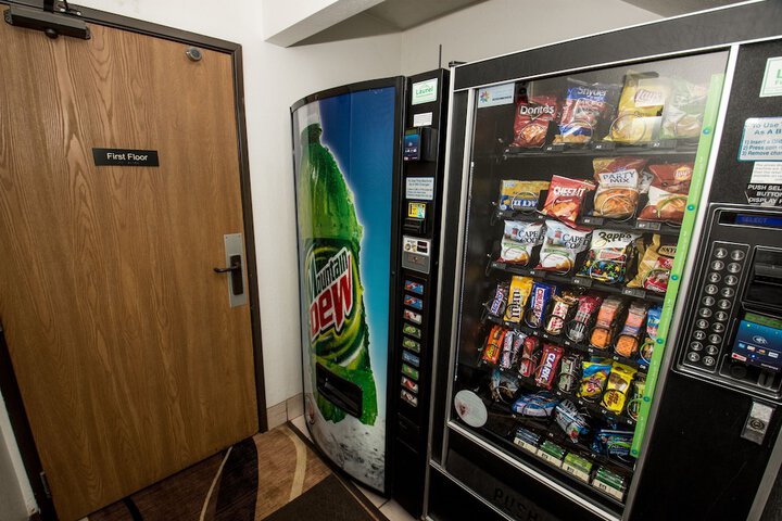 Super 8 By Wyndham Altoona - thumb 3