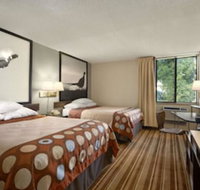 Super 8 by Wyndham Redfield - Accommodation Denver