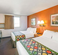 Super 8 by Wyndham Aberdeen West - Accommodation Denver