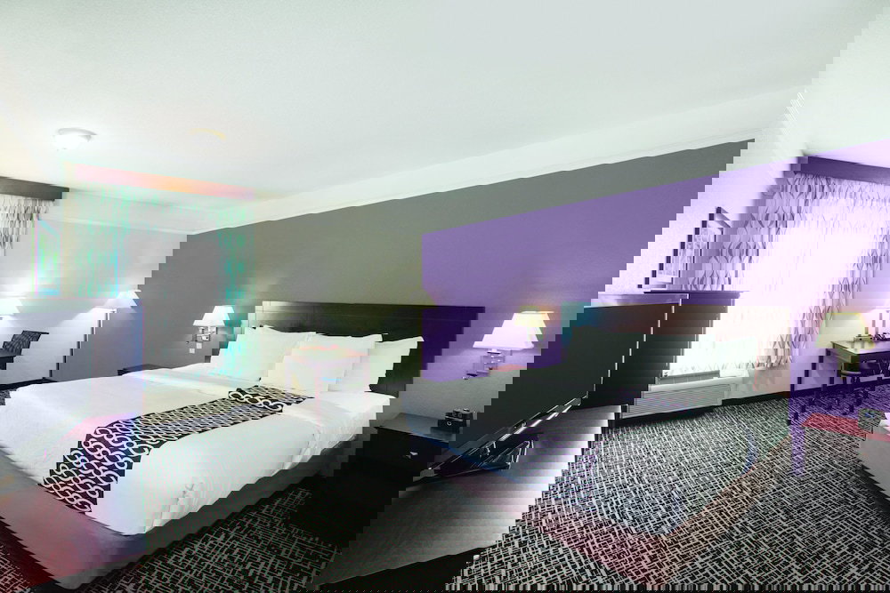 La Quinta Inn & Suites By Wyndham Mansfield TX - thumb 6