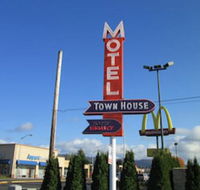 Town House Motel Inc - Accommodation Denver