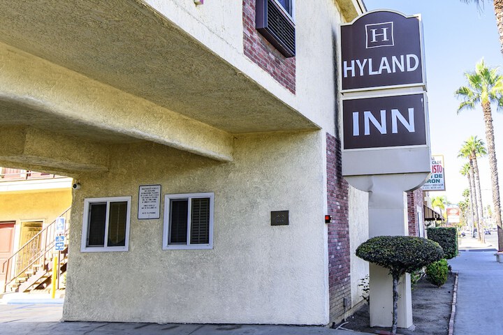 Hyland Motel Long Beach - thumb 3