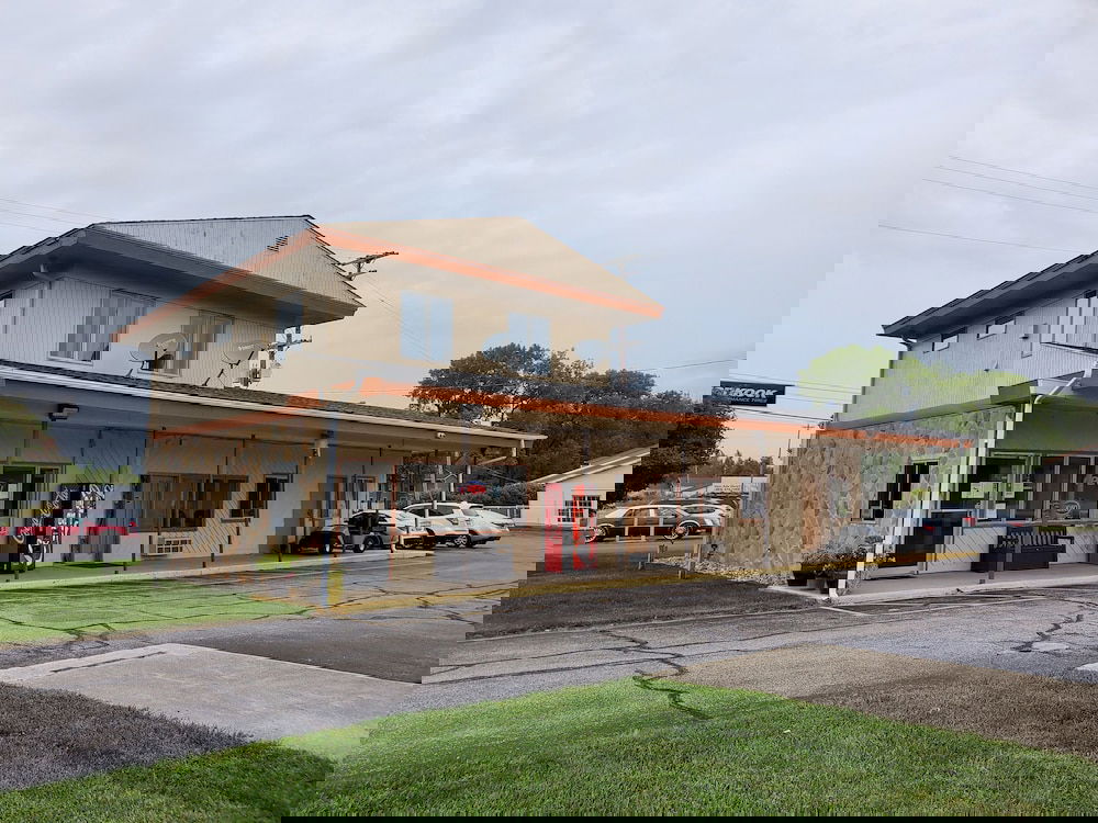 Great Lakes Inn And Suites - thumb 0