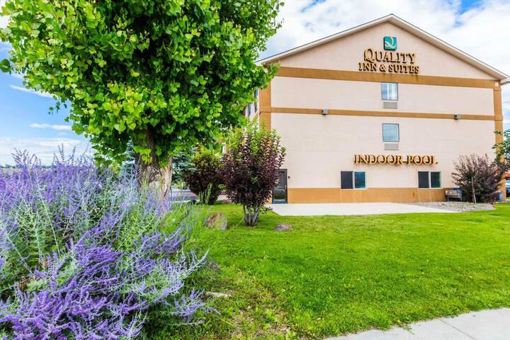 Quality Inn And Suites - thumb 1