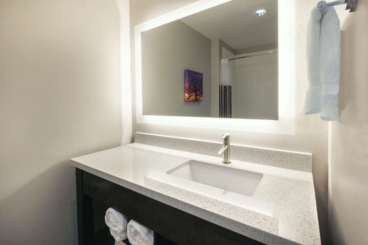 La Quinta Inn & Suites By Wyndham-Albany GA - thumb 5