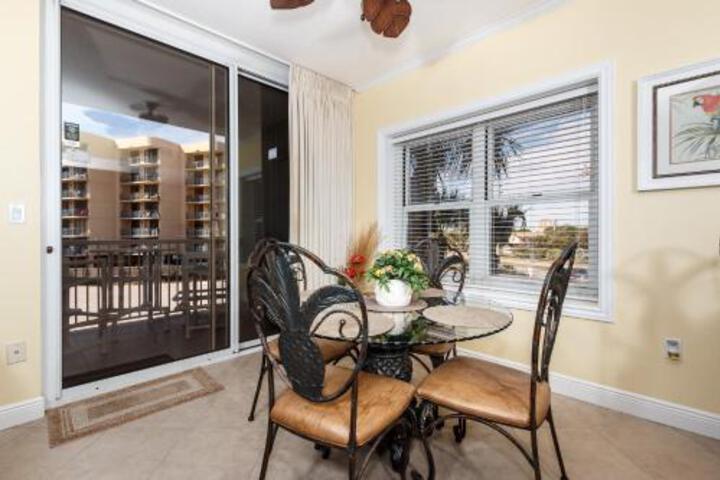 Waters Edge Condominiums - thumb 4