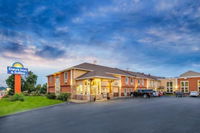 Days Inn  Suites by Wyndham Coralville / Iowa City