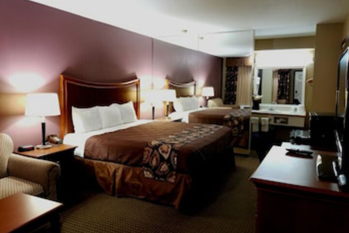 Raintree Inn - thumb 0