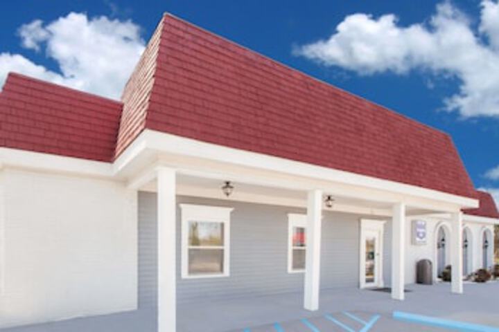 Knights Inn Bishop Airport - thumb 0