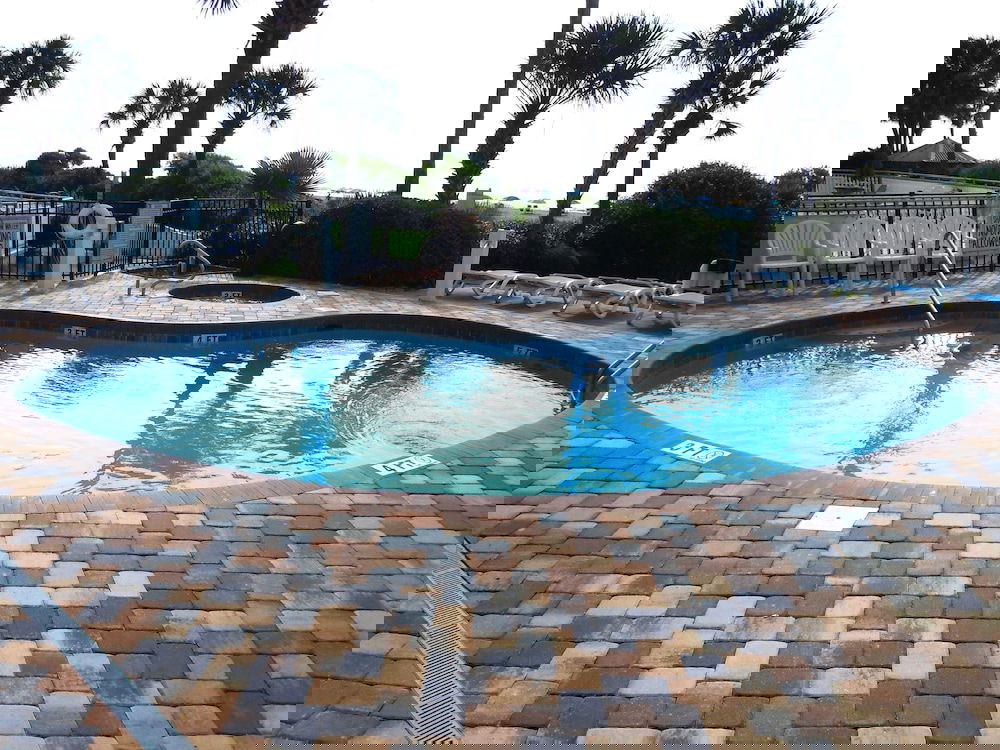 Schooner II Beach And Racquet Club - thumb 2