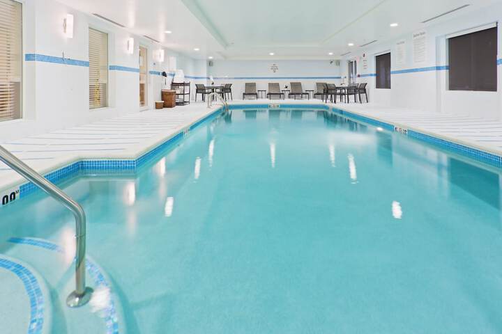 Holiday Inn Express Hotel Of Neptune, An IHG Hotel - thumb 3