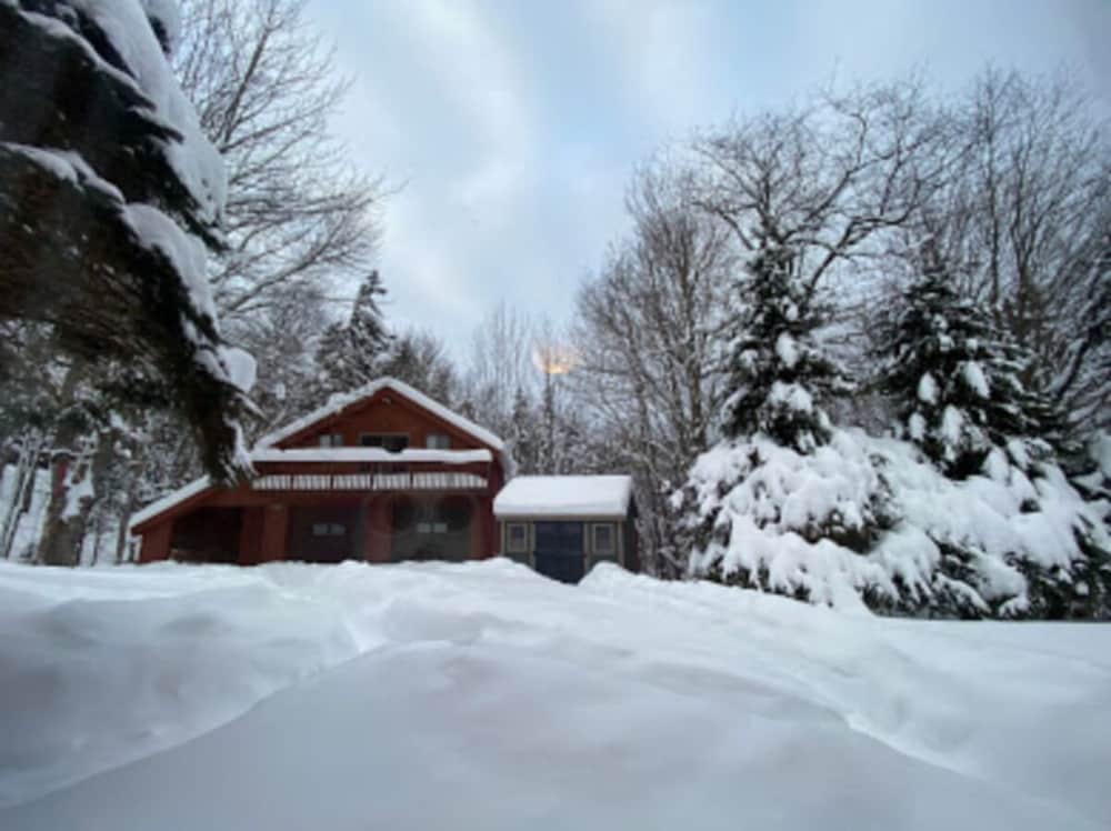 Snowed Inn - thumb 0
