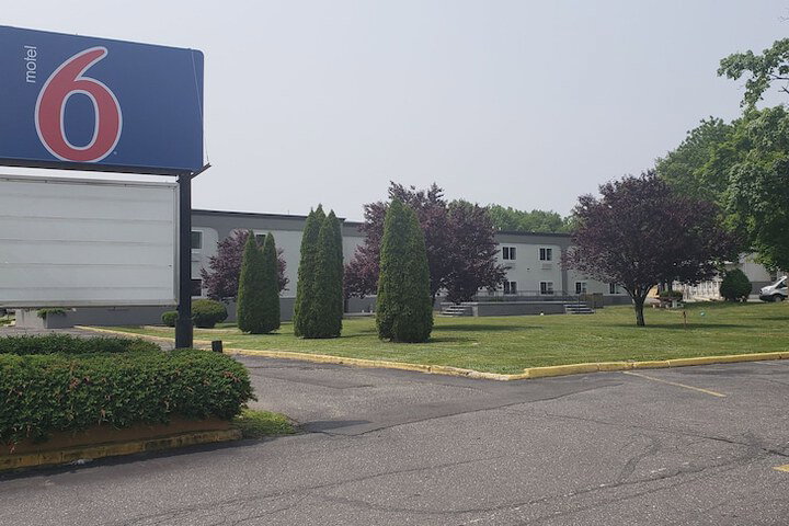 Motel 6 Tinton Falls, NJ â€“ Neptune - thumb 2