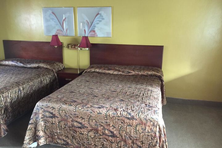 Hudson Manor Inn - thumb 3